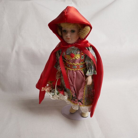 Vintage Little Red Riding Hood Doll With Basket & Floral Dress 12-Inch - Picture 6 of 7